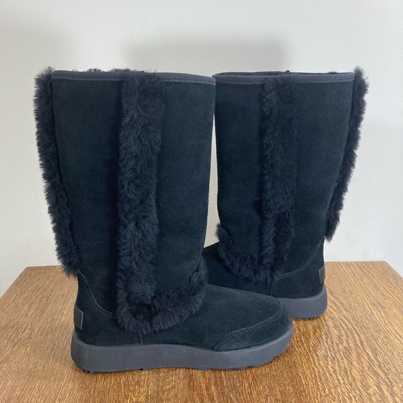NWT Ugg Sundance Short ll Revival Waterproof Boot Womens Size 5 - Picture 9 of 16